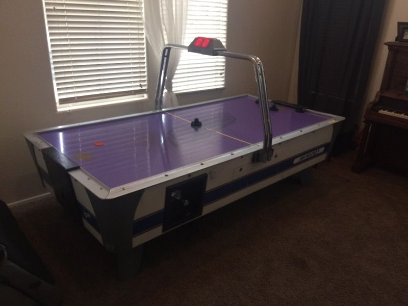 Full blown, Arcade style, Dynamo Air Hockey table
