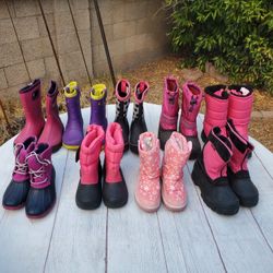 Girls Snow Boots Youth Size 2 (See Description)