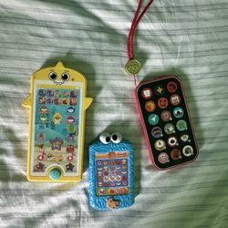 Toy Phones 