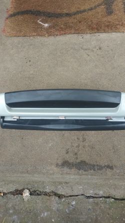 Swingline 3~hole punch $5