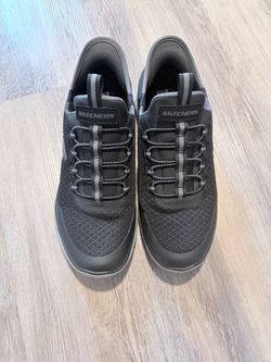 Skechers Boys’ Shoes – Size 4 (US) – Like New!