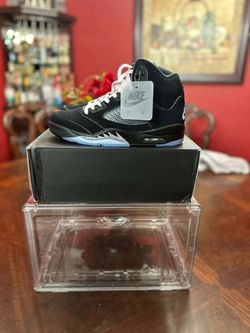 Air Jordan 5 Metallic Black