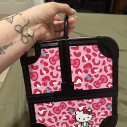 Hello Kitty Vanity Impressions Travel Case 