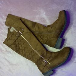  Size 8 Brown Quilted Knee High Riding Boots Faux Suede Round Toe Zipper Buckle