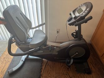 Recumbent cycle -Cybex