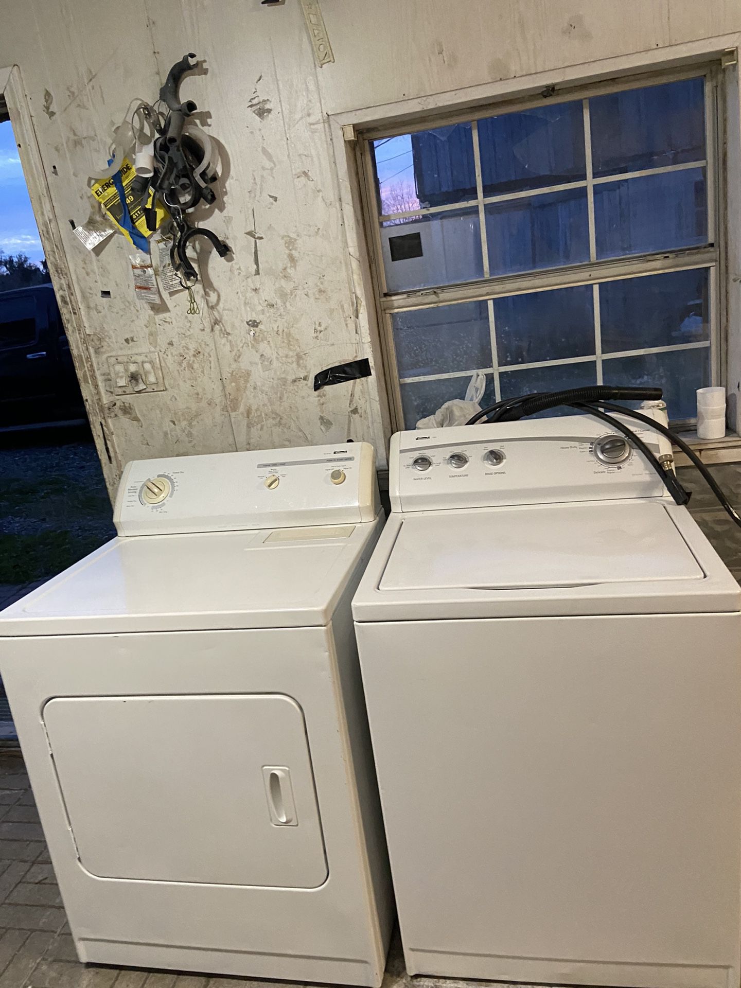 ILL RUN BOTH FOR YOU! EXCELLENT RUNNING KENMORE SUPER LOAD WASHER & ELECTRIC DRYER. MADE BY WHIRLPOOL.BOTH RUN LIKE BRAND NEW ,ALL MODES & CYCLES RUN 