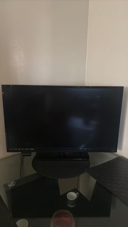 TV  VIZIO. 32’  BLACK