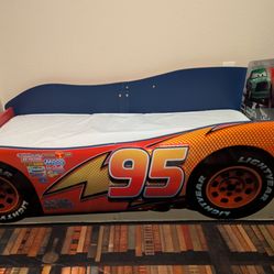 Lightning McQueen wooden toddler bed