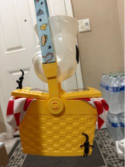 Disney Mickey Mouse hand picnic basket