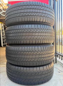 235/65/18 Michelin Selling a set of 4 tires in excellent condition š«”