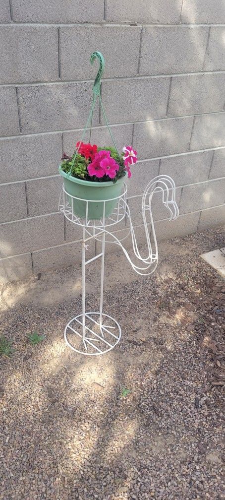 Super Cute Flamingo Plant Stand PENDING PICKUP