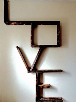 Reclaimed wood "Love"