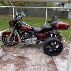 2010 Harley Street Glide/Trike 