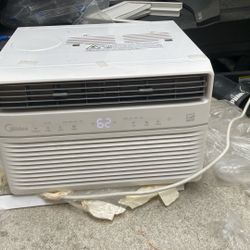 Window Type Air Conditioner