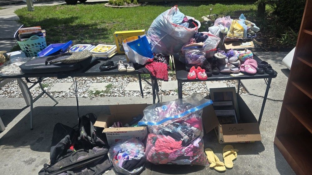 Tons Of Girls Clothes And Shoes