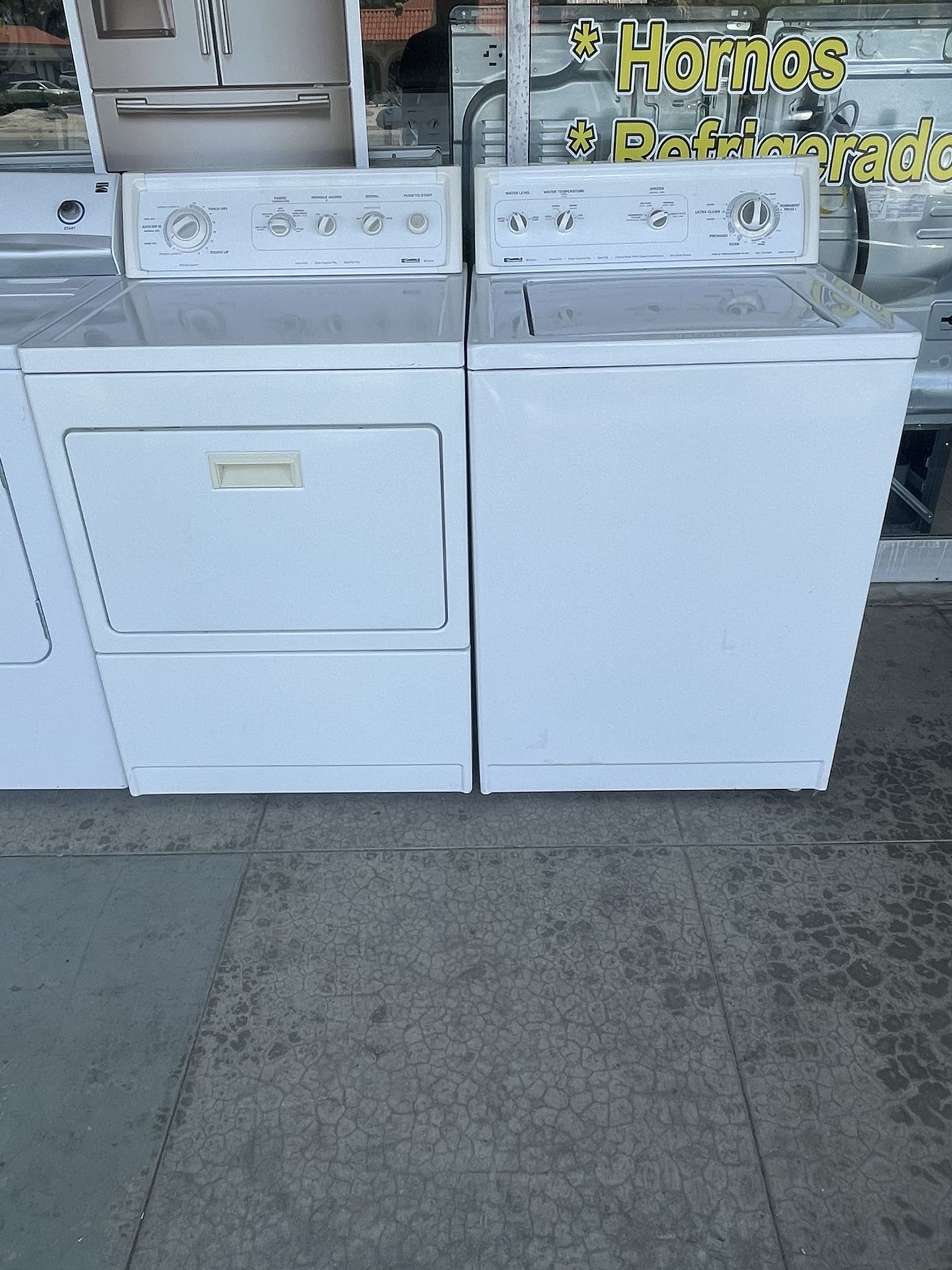 Kenmore Heavy Duty Super Capacity Plus Gas Dryer And Washer Set In Excellent Condition