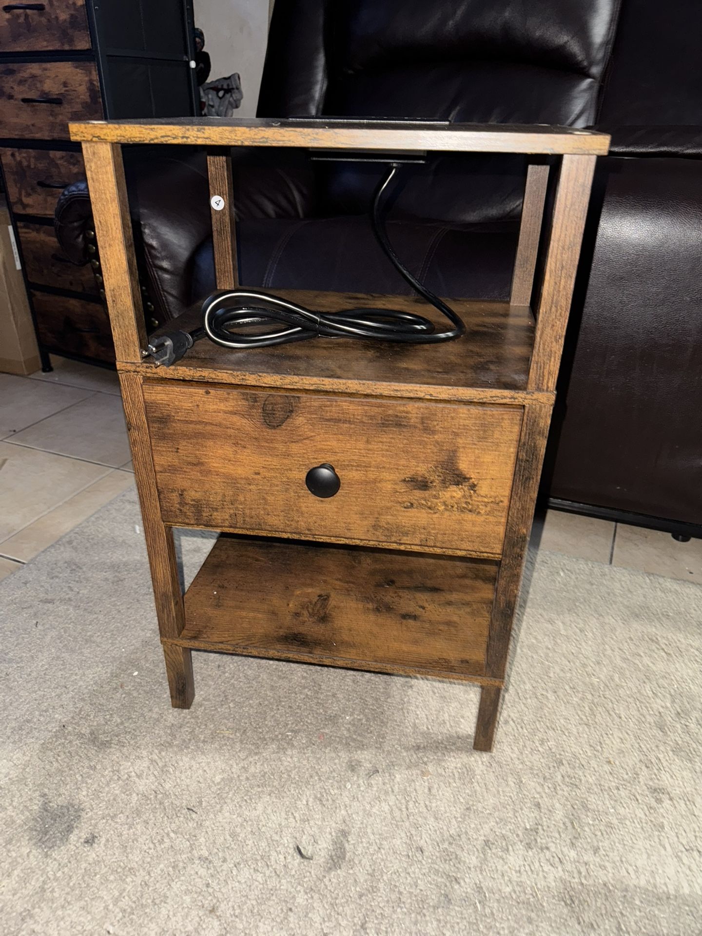 End table with charging station