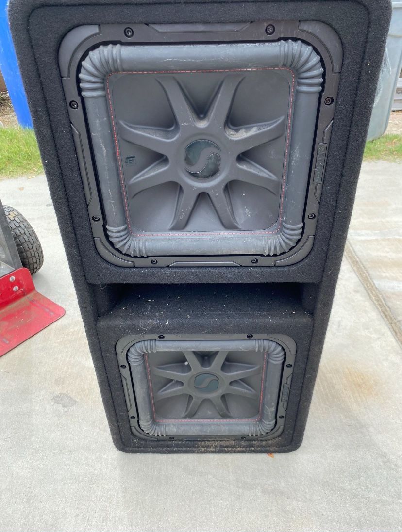 Kicker LR7 12’s Square