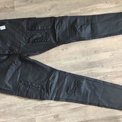 Fashion Nova Jeans size 42