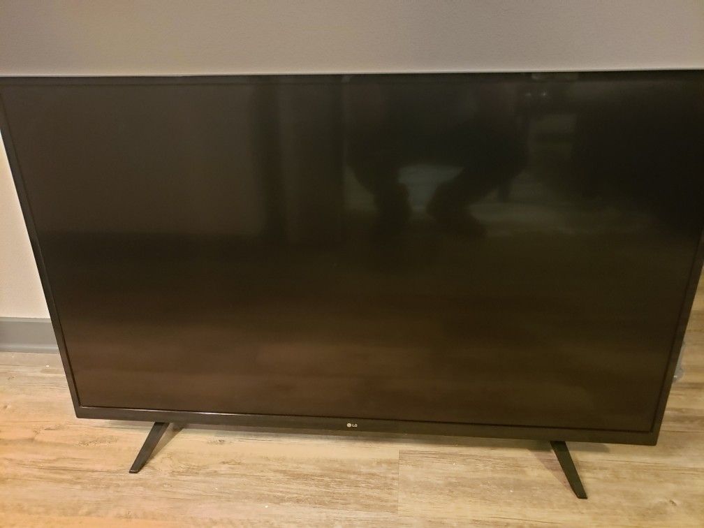 4K LG 50" Model 49UJ6200