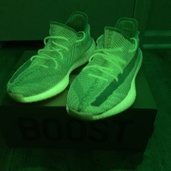 Yeezy Adidas Boost 350 V2 in Glow