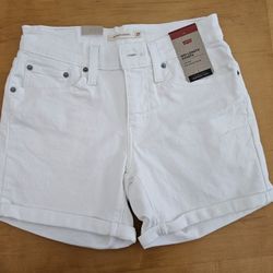 New Levi Size 27 White Shorts