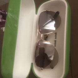 Kate Spade New York Brown Sunglasses With Case. 
