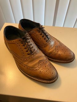 Aston Grey Boyle men's wingtip dress shoe in size 8.5 - $25
