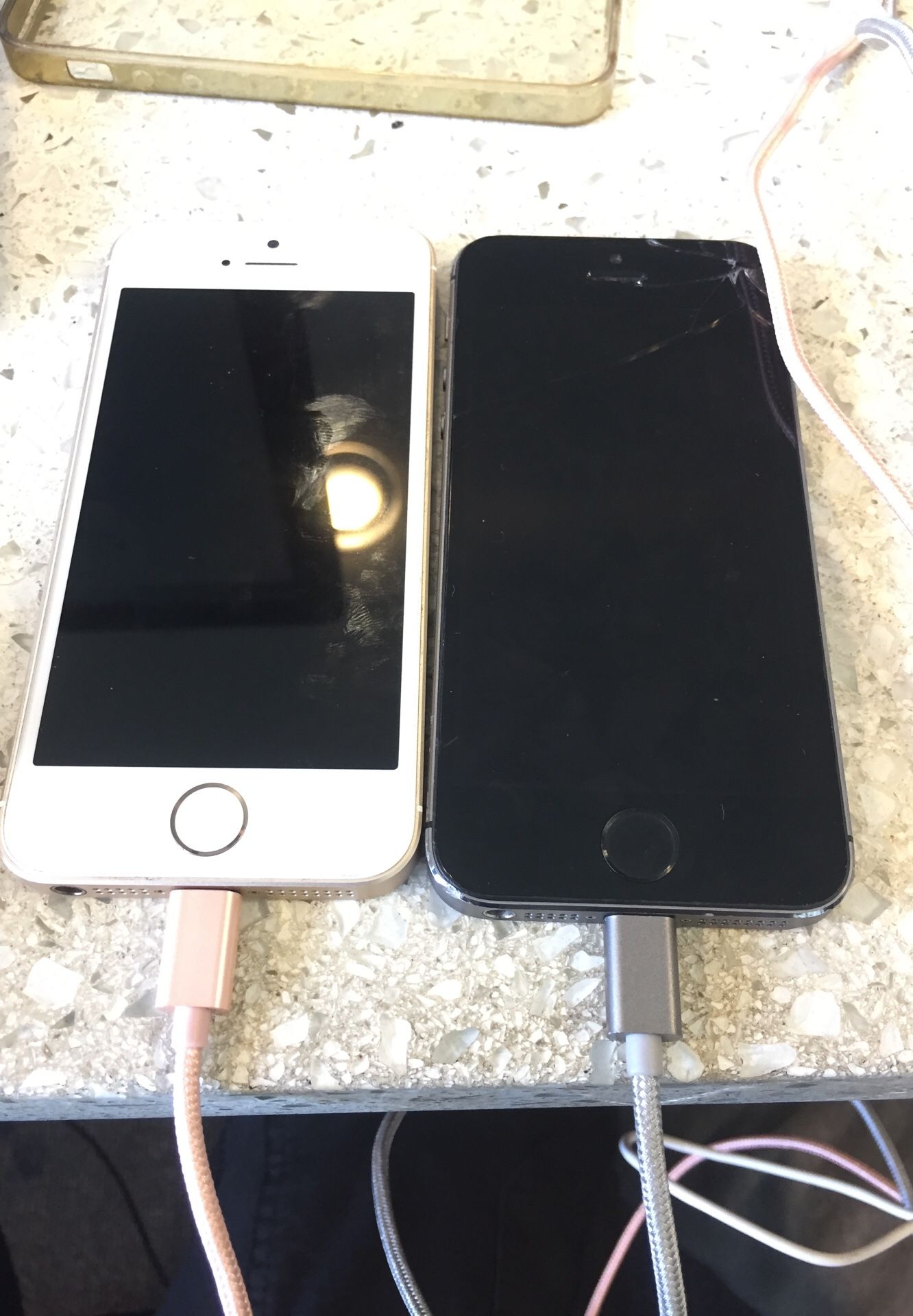 iPhone 5 se. iPhone 5