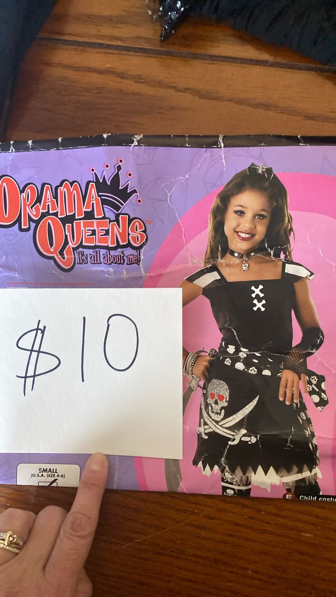 Scar-let 4-6 Sz Costume