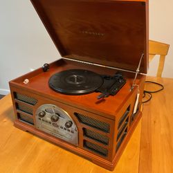All in one Crosley RECORD, CD, CASSETTE AND RADIO player