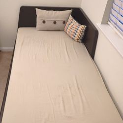 Ikea Day Bed With Mattresses