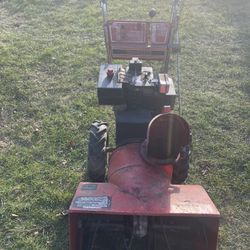 Snow Blower  Top Flite 5/24  Tecumseh Eng., Elec. Start