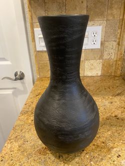 Black Mango Flora Vase