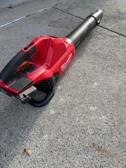 Milwaukee Dual Battery Blower
