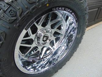 20X12 Chrome Gear Offroad Rims & LT 33 14.50 20 MT Tires 6X5.5 6X135  -44MM Offset CHEVY FORD DODGE