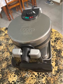 Cooks Belgian Waffle Maker