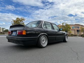 1986 BMW 325e E30 Sedan Black