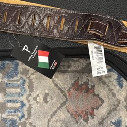 Cremona Solist S62C Nylon-String Guitar - Hard Case & Leather Strap Included