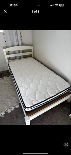 Twin bed /twin mattress