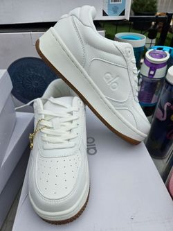 white alo snickers   size 6.5