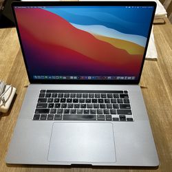 2019 /2020 MacBook Pro 16”, i9 8cores 2.4ghz,16gb ram,512gb.4GB graphic.65 Battery Cycles,Fast