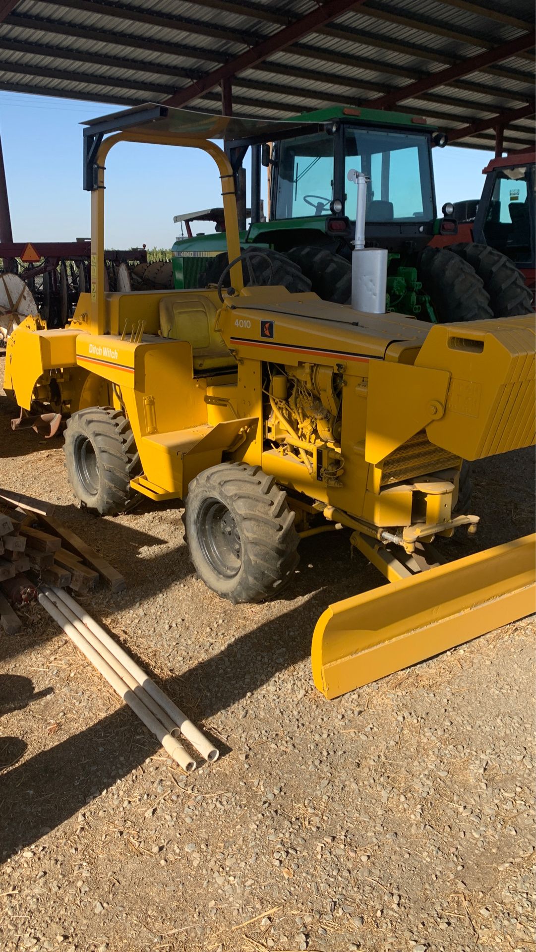 Ditch witch trencher