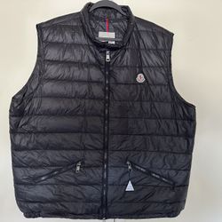 Moncler Down Vest – Brand New, Size 7 (Authentic)