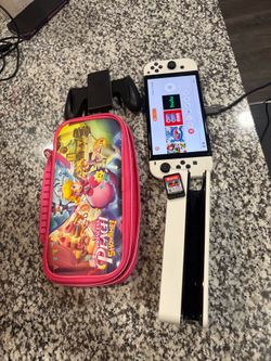 Nintendo Switch OLED Bundle – Excellent Condition – $325 OBO