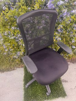 Executive Office Chair Has Breathable Mesh Back With Skeletal Lumbar Support Frame Triple Lever Customizable Controls (Like New)