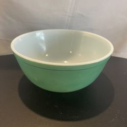 Pyrex Bowl 