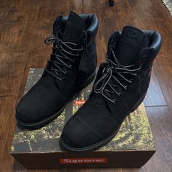 Supreme x Timberland Boot