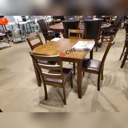 5 Pc Dining Table Set // Limited Time Offer