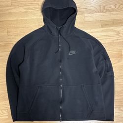 Black Nike Zip Up Large